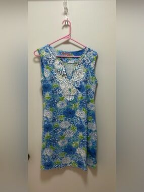 Barbara Gerwit Vintage V-Neck Embroidered Floral Sleeveless Top - Blue/Green “M”